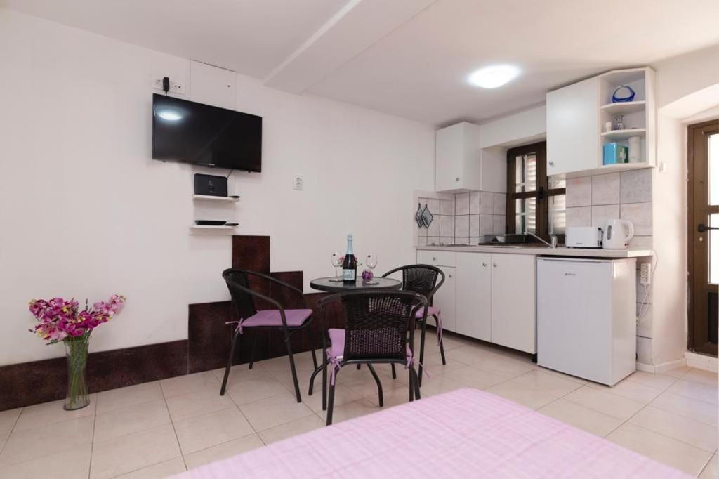Central Apartment Rose In Hearth Of سبليت المظهر الخارجي الصورة